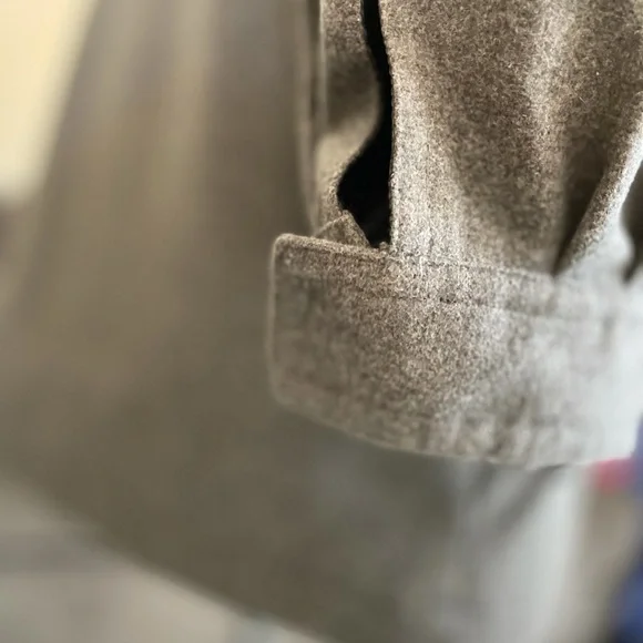 Chaps Men’s heathered, gray jacket with large pockets - Picture 6 of 12